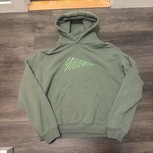 Young LA Wavy Spellout Hoodie Green